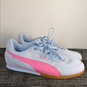 NWOB-Puma Women's Pink and Periwinkle Sneakers-Size:10